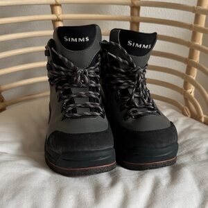 simms freestone wading boots - women’s size 7